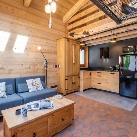 Chalet Racar Pour 4 Personnes, Centre Ville Et Vue Sur La Montagne Chamonix Mont Blanc Exterior foto