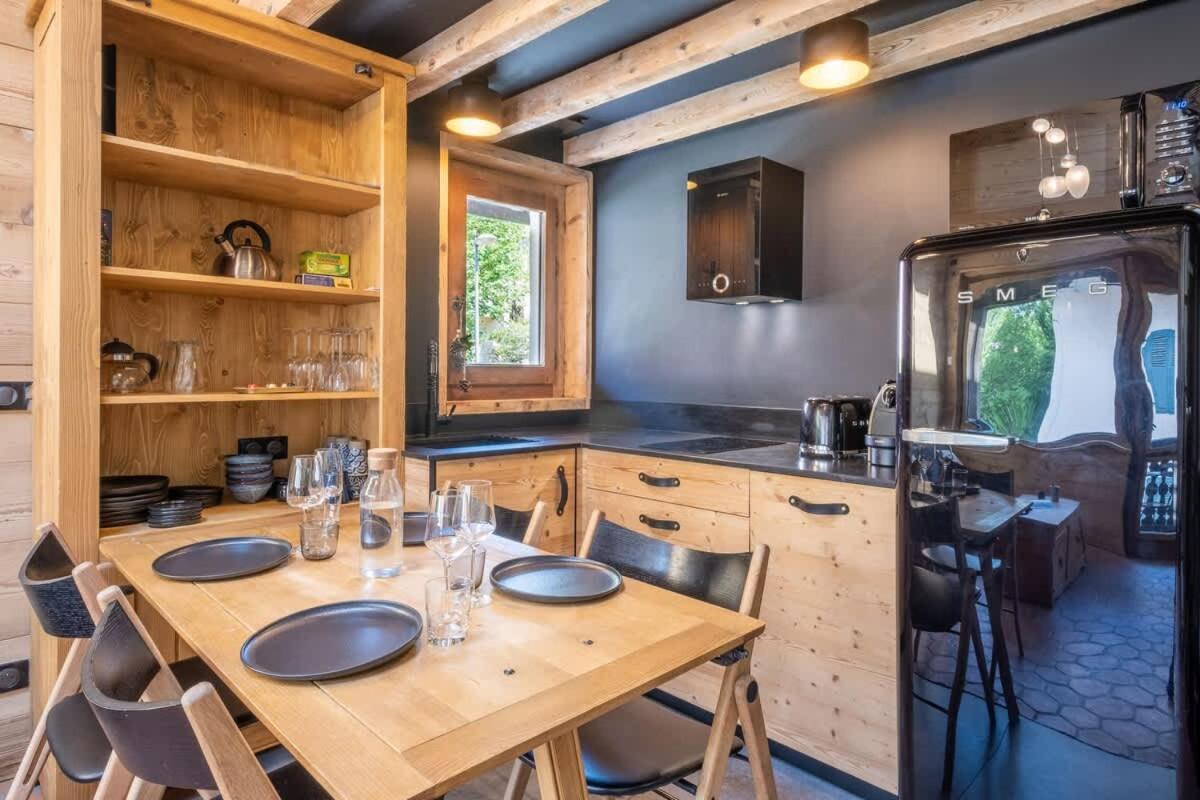 Chalet Racar Pour 4 Personnes, Centre Ville Et Vue Sur La Montagne Chamonix Mont Blanc Exterior foto