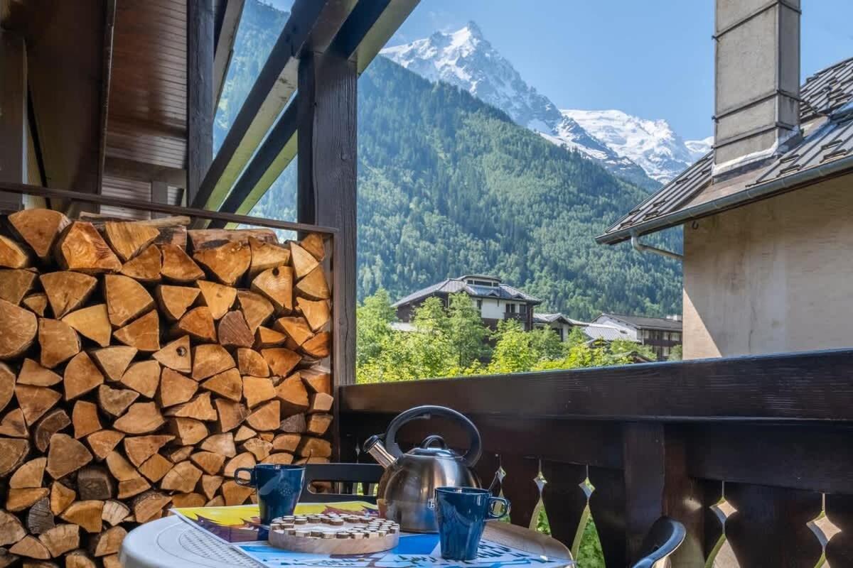 Chalet Racar Pour 4 Personnes, Centre Ville Et Vue Sur La Montagne Chamonix Mont Blanc Exterior foto
